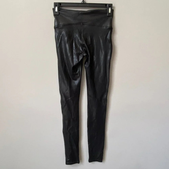 Spanx Faux Leather Leggings Black 2437 Stretch Pull On Shaping Women's Small S - Picture 9 of 16